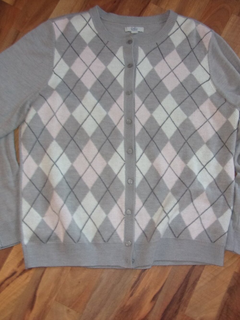 size extra large womens argyle plaid gray  white button knit sweater xl academia